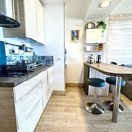 Cosy Vue Ocean Apartman *